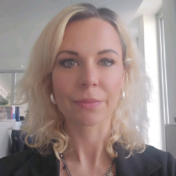 Sandra Mange